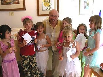 Image by Myrea Pettit, Copyright© 2004 Fairies World®  Reproduction of these images in any form is strictly prohibited.